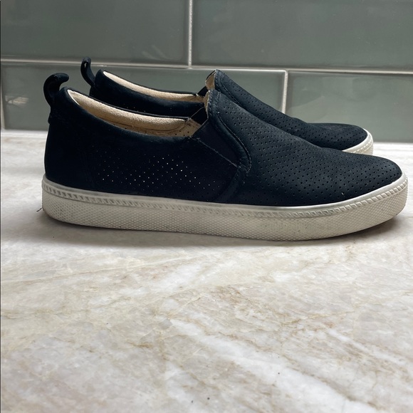 Earth Midnight Black Suede Perforated Slip-Ons. Size 7. - Picture 5 of 6